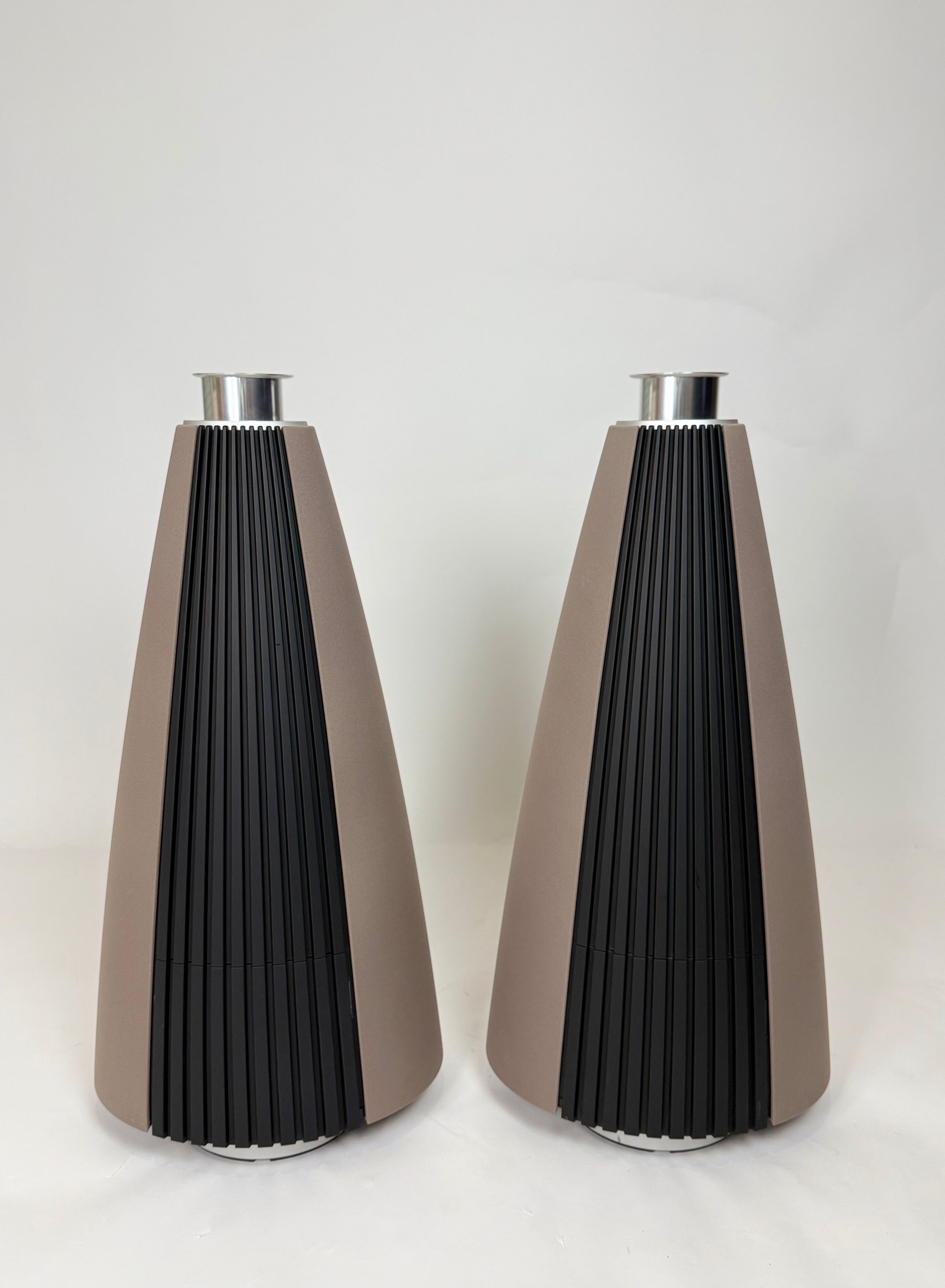 Bang & Olufsen Beolab 20 ∙ Speakers ∙ SkynnexAV