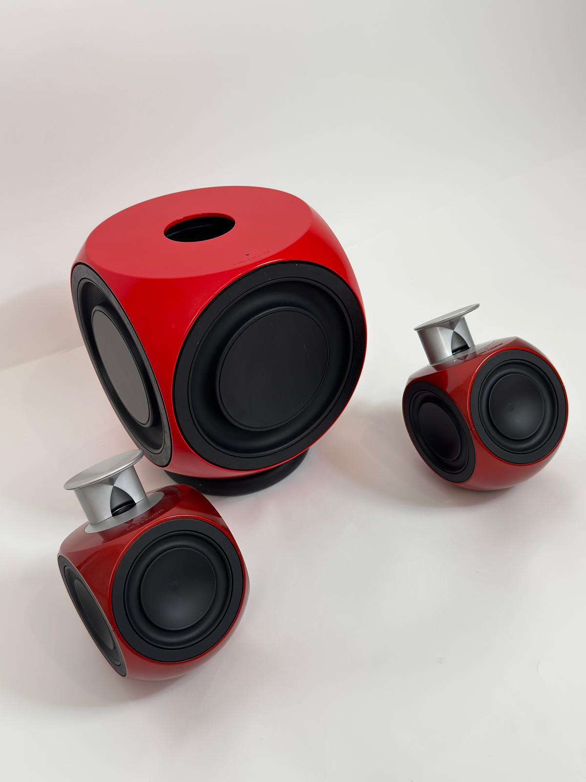 スピーカー・ウーファー B&O Beolab 3MKII,Beolab 2,Beosound Core Bang & Olufsen BeoLab 2 & BeoLab 3 Red Edition ∙ Speakers