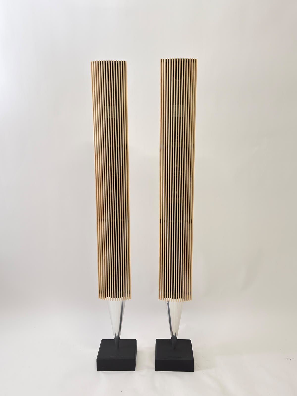 Bang & Olufsen Beolab 8000 ∙ Speakers ∙ SkynnexAV