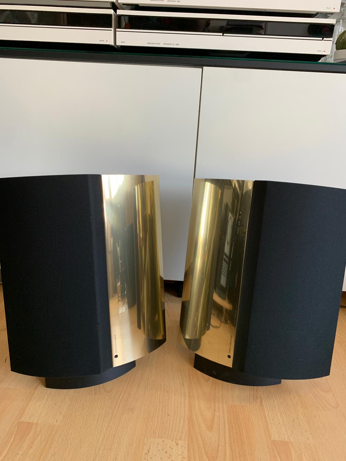 Bang & Olufsen BeoLab 4000 Active Loudspeakers in Gold – Skynnexx AV