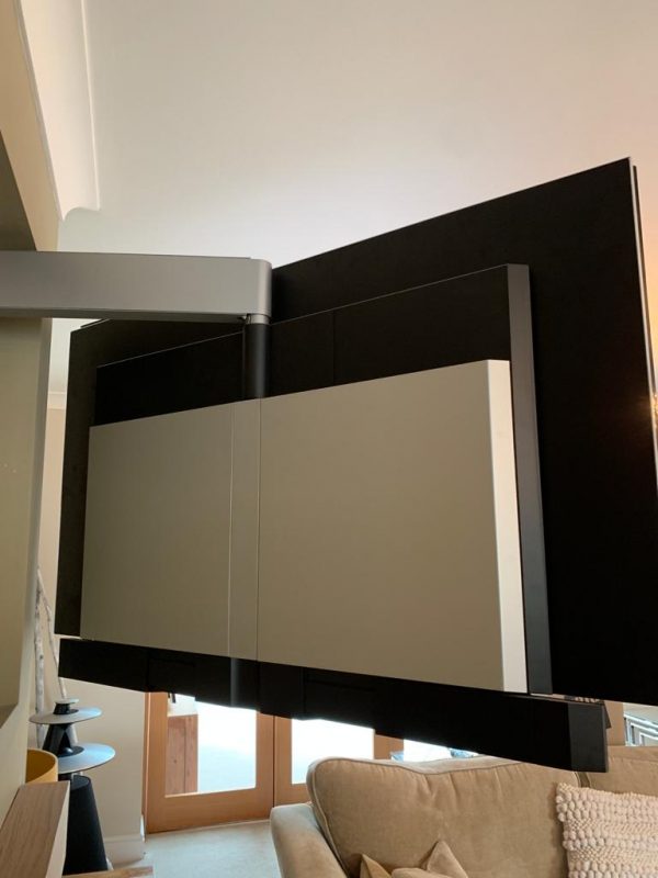 Bang & Olufsen BeoVision Avant - 55" With Motorised Wall Bracket - New Video Engine - Image 3