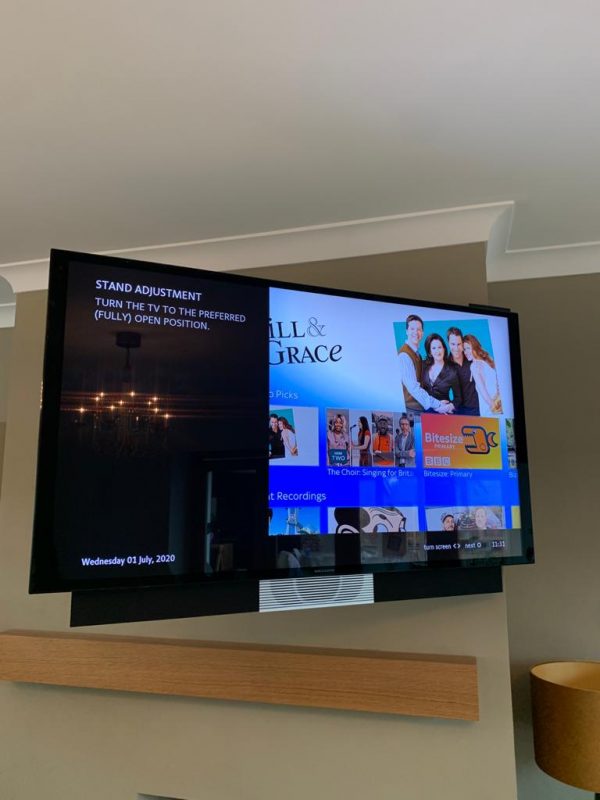 Bang & Olufsen BeoVision Avant - 55" With Motorised Wall Bracket - New Video Engine