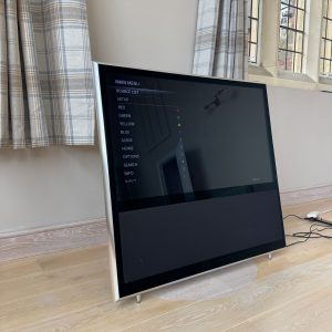 Bang & Olufsen BeoVision 11 - 40" With Easel Stand