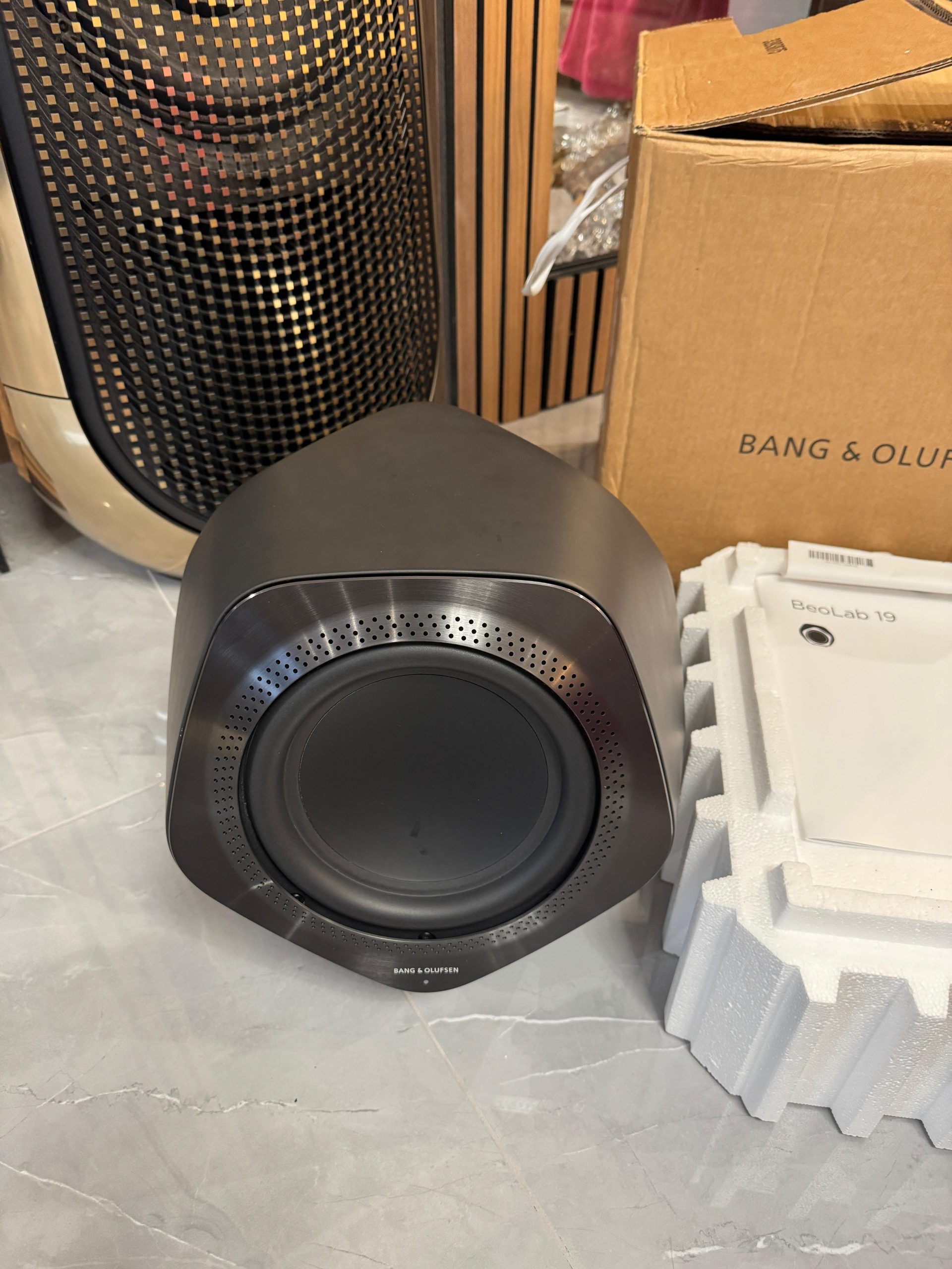Bang & Olufsen BeoLab 19 Wireless Subwoofer Black - Image 5